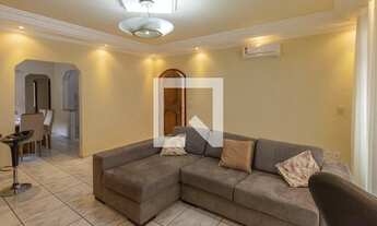 Imagem 6: Casa para Aluguel - Jardim Samambaia, 3 Quartos, 250 m2