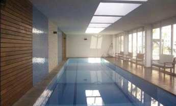 Imagem 7: O apartamento duplex, completamente reformado (sem uso após a reforma) está localizado a u