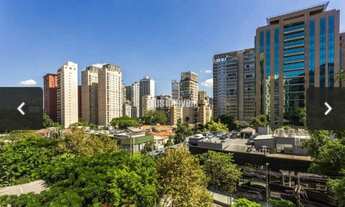 Imagem 7: Apartamento com 142m2 úteis; 1 vaga demarcada