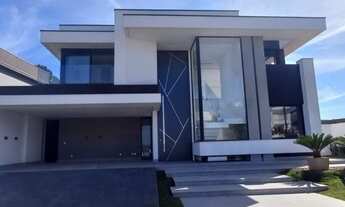 Imagem 1: Sobrado para venda com 498 metros quadrados com 4 quartos