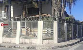 Imagem: Casa para venda tem 720 metros quadrados