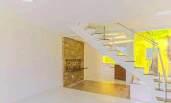 Imagem 2: Casa à venda no Campo Belo com 3 suítes e 5 vagas de garagem