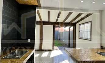 Imagem 2: Casa térrea com 2 dormitórios no Campeche, Florianópolis, SC