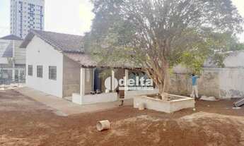 Imagem 5: Casa com 2 dormitórios para alugar, 80 m² por R$ 8.000,00/mês - Centro - Uberlândia/MG