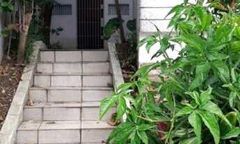 Imagem 2: Perdizes, casa próxima ao metrô com três dormitórios e quatro vagas