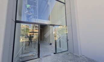 Imagem 2: PORTO ALEGRE - Loja/Salão - Passo da Areia