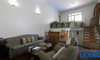 Imagem: CASA ASSOBRADADA - QUARTA PARADA - SP