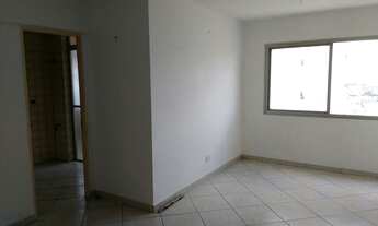 Imagem 3: Apartamento de 80m² com 3 dormitórios (1 suíte), 2 banheiros e 2 vagas de garagem em Santa