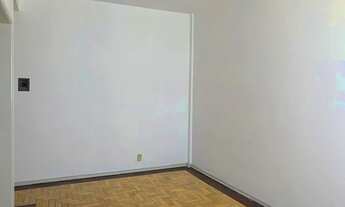 Imagem 4: Apartamento JK, a poucos metros da Redenção. Condomínio com 2 elevadores, portaria 24h e c