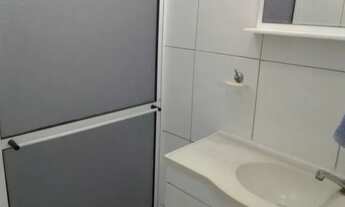 Imagem 6: Sala Living mobiliada em frente praça Sesc Santos