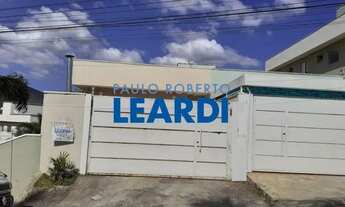 Imagem: CASA ASSOBRADADA - RECREIO MARISTELA - SP