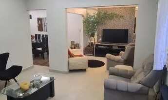 Imagem 4: Vendo Casa QSD 03 reformada, habite-se. Aceita-se apt em Águas Claras como pag parcial