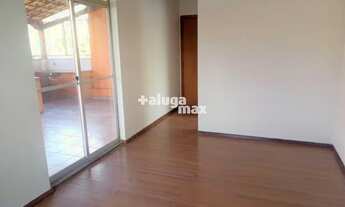 Imagem 2: Cobertura Linear com amplo terraço no Estoril