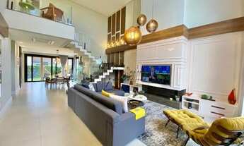 Imagem 2: Sobrado Novo e Decorado no Condado de Capão REF: CC 320