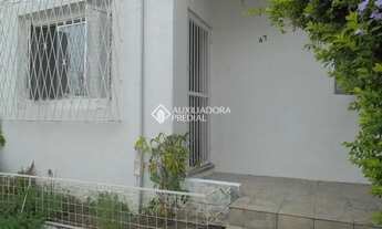 Imagem 2: PORTO ALEGRE - Casa Padrão - Partenon