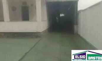 Imagem 2: Casa com Terreno de 650m² no Centro de Campo Grande RJ