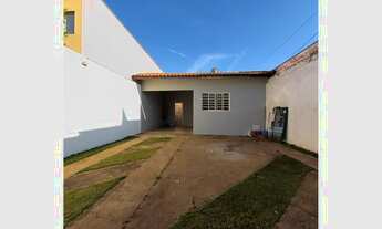 Imagem 3: Casa na Av. Emilio Pacagnella, com 2 quartos e potencial comercial, R$ 300.000,00