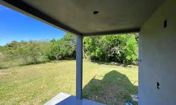 Imagem 2: Sítio com cabana contemporânea e açude em Parobé