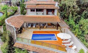 Imagem 3: Casa de Alto Padrão com Vista para a Mata, Espaço Gourmet e Piscina Aquecida por R$1.640.0