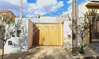 Imagem: CASA TÉRREA COM 3 DORMITÓRIOS NO CIDADE