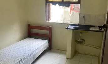 Imagem: Quarto Cambuci/ Liberdade com pia e janela