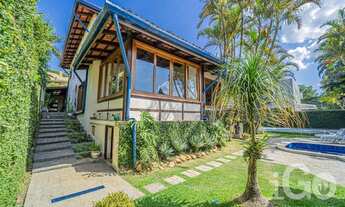 Imagem 3: Numa das ruas mais tranquilas , arborizadas e seguras do bairro