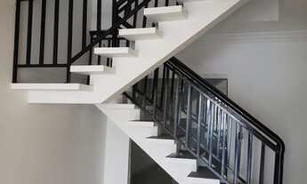 Imagem 2: Casa Comercial em ótima localização na Av Itavuvu. Espaçosa, ideal para vários tipos de co