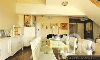 Imagem 7: Casa charmosa , com bela vista para o bairro - rua fechada com guarita