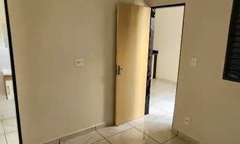 Imagem 4: Casa. 03 Dormitórios. Campos Elíseos. Estudo Seu Carro como Parte Pagamento!!! Financia