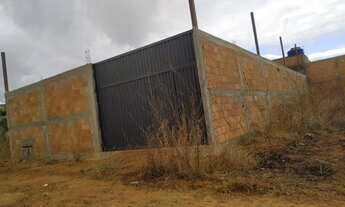 Imagem 2: Terreno com construção p/ galpão