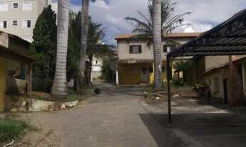 Imagem 5: Casa enorme Casa com 4 dormitórios