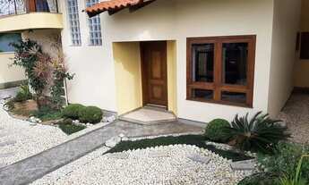 Imagem 3: Sobrado em Tijucas