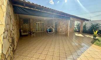 Imagem 3: CASA TERREA COM MEZANINO, 05 QUARTOS E PISCINA