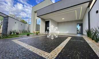 Imagem 3: Casa Moderna com Piscina, 2 Suítes e Área Gourmet Excelente Localização!