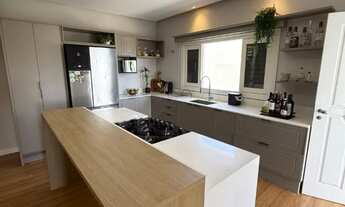 Imagem 2: Casa TODA EM LAJE 3 dorm próxima ao centro de Criciúma ACEITA imóvel COMO PARTE DE PGTO