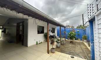 Imagem: Casa Espaçosa com Alto Potencial de Valorização