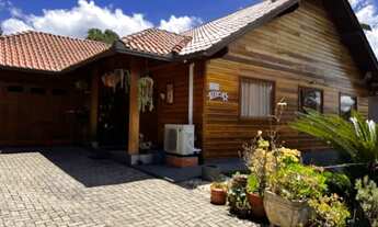 Imagem: Linda Casa á venda no Alpes Verdes á 8