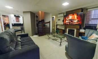 Imagem 2: CASA GEMINADA 3 SUÍTES E PÁTIO PRIVATIVO