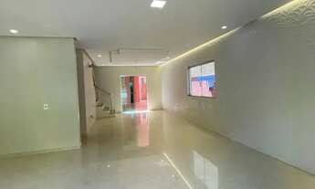 Imagem 4: Casa Duplex no Quinta das Laranjeiras 03 Suítes Master com Closet/ 293m²/ Energia Solar/ 0