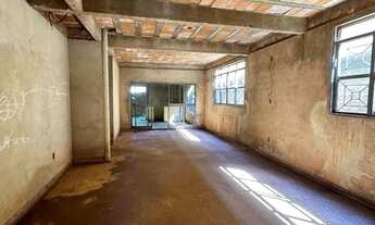 Imagem 7: Sobrado com 4 dormitórios à venda, 300 m² por R$ 199.000,00 - Setor Cristina - Trindade/GO