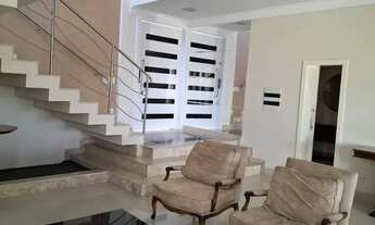 Imagem 5: Sobrado para aluguel possui 360 metros quadrados com 4 quartos em Jardim Itália - Cuiabá