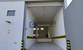 Imagem 2: Galpão Comercial para Aluguel em Mauá, São Caetano do Sul 633 m² Interna/Externa + 5 Vaga