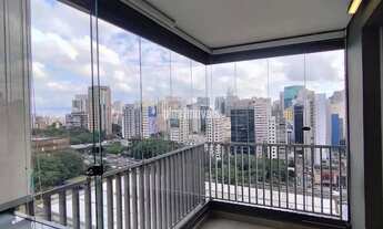 Imagem: Studio localizado entre duas estações