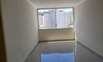 Imagem: Apto Centro, frente, amplo, reformadíssimo