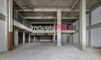 Imagem 2: Loja com pé direito alto no Jardins | 1328m²