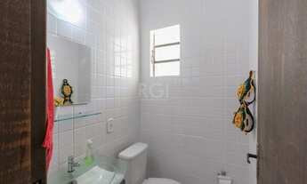 Imagem 6: Porto Alegre - Casa Padrão - Tristeza