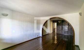 Imagem: Casa para Aluguel - Planalto, 5 Quartos