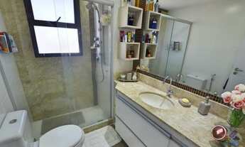 Imagem 6: Casa de condomínio para venda tem 220 metros quadrados com 4 quartos