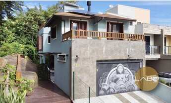 Imagem: CASA A VENDA COM LOCALIZAÇÃO PRIVILEGIADA