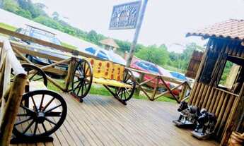 Imagem: Quiosque no Caminho do Vinho